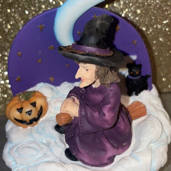 Vintage Witch candle topper - Picture 4 of 12